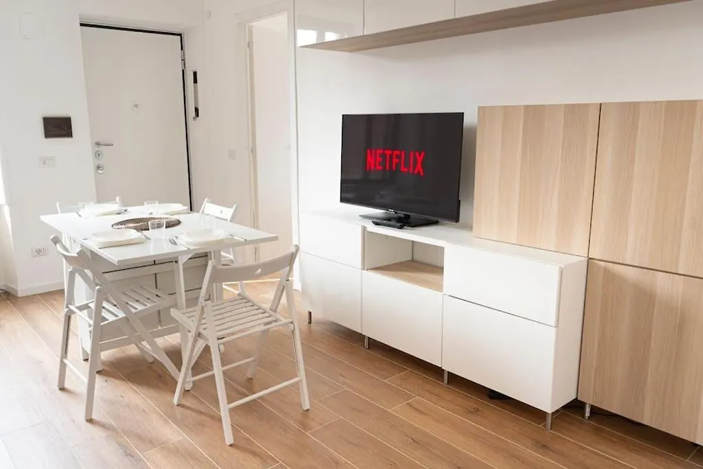 Lo3 • Navigli Chic Apartment • Milan